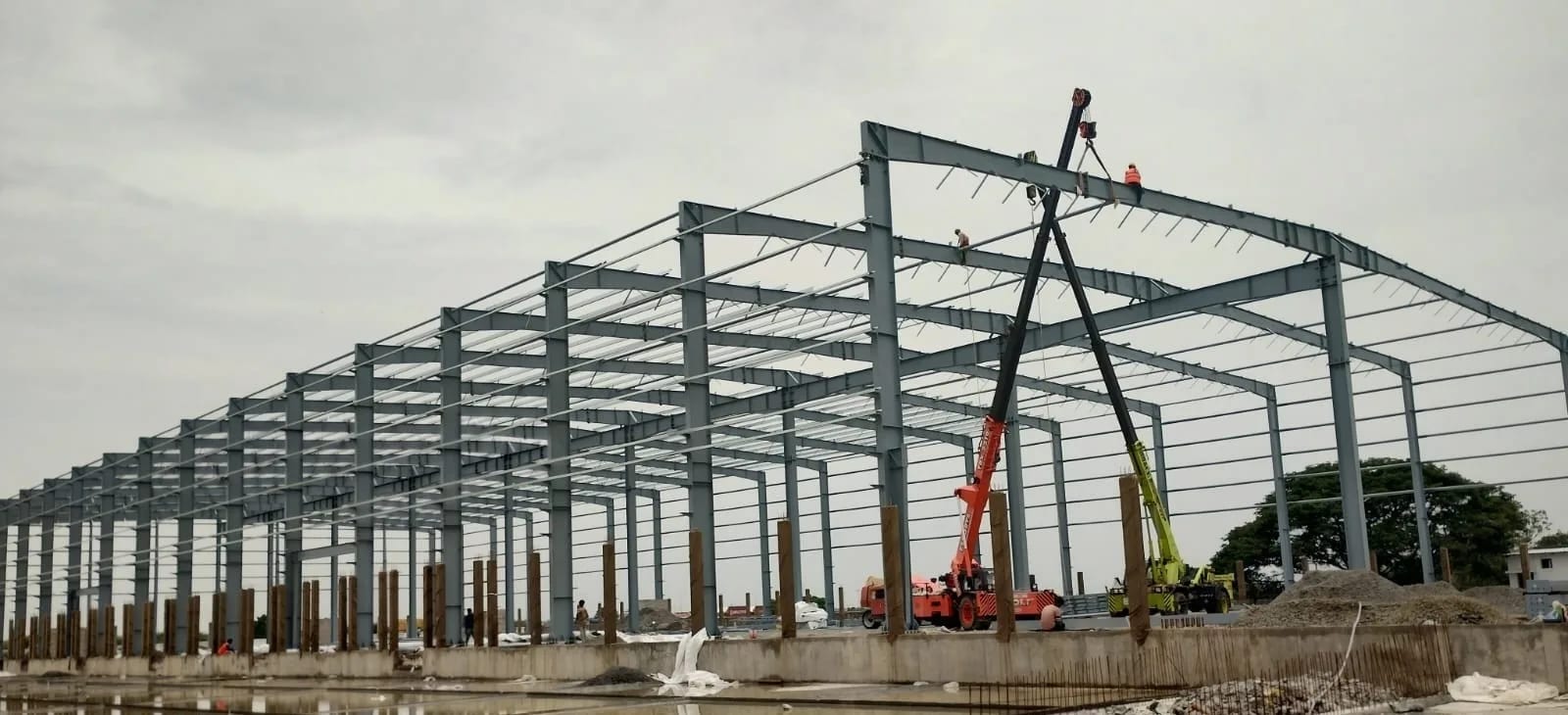 Multi-Span PEB Building — steel building by KVK PEB Solutions in Chennai, Tamil Nadu
